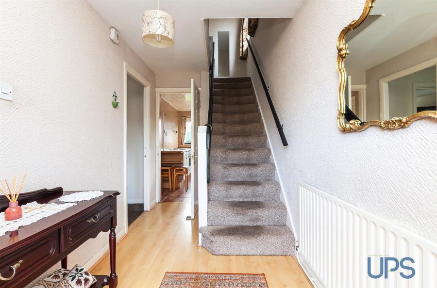 77 Orchardville Crescent