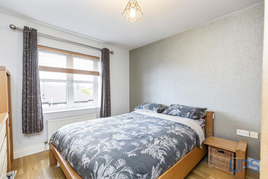 Apartment 4, 32 St. Annes Road