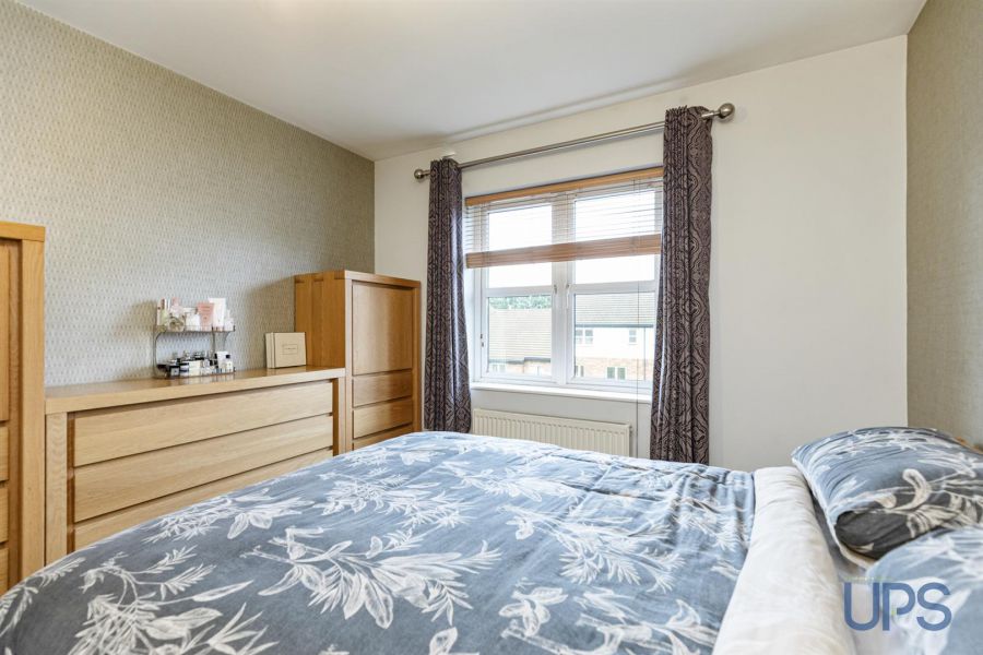 Apartment 4, 32 St. Annes Road