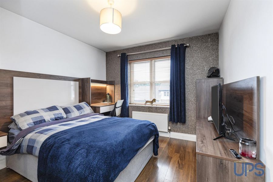 Apartment 4, 32 St. Annes Road