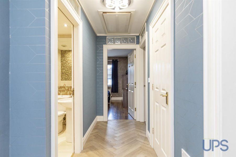 Apartment 4, 32 St. Annes Road