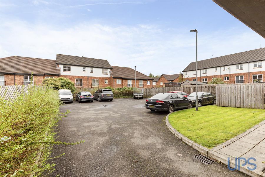 Apartment 4, 32 St. Annes Road