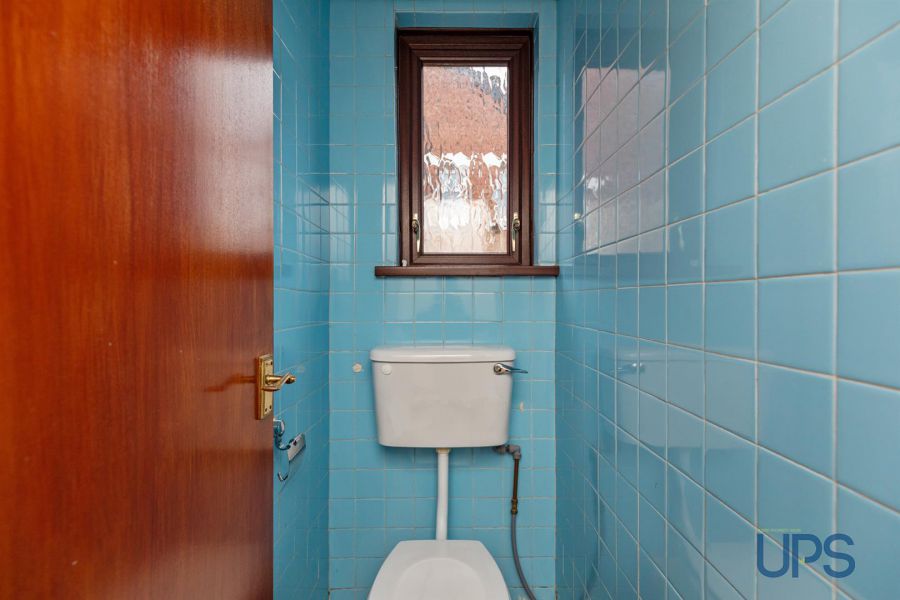 25 Riverdale Park North