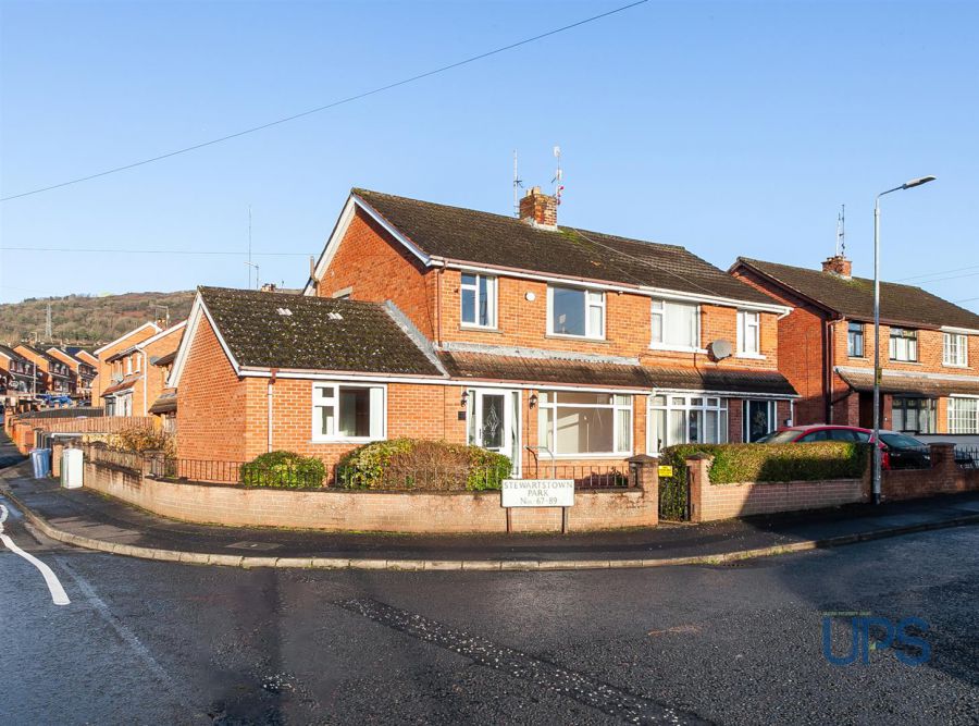 89 Stewartstown Park