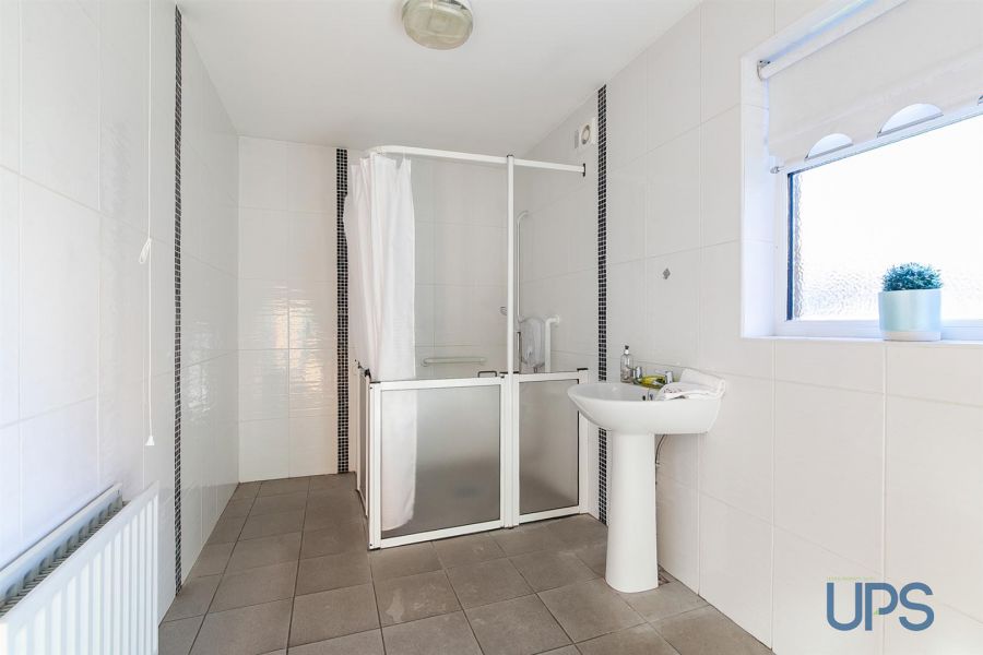 89 Stewartstown Park