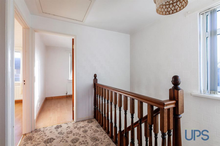 89 Stewartstown Park