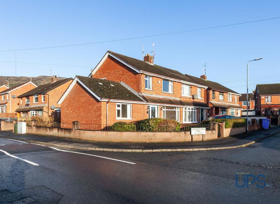 89 Stewartstown Park