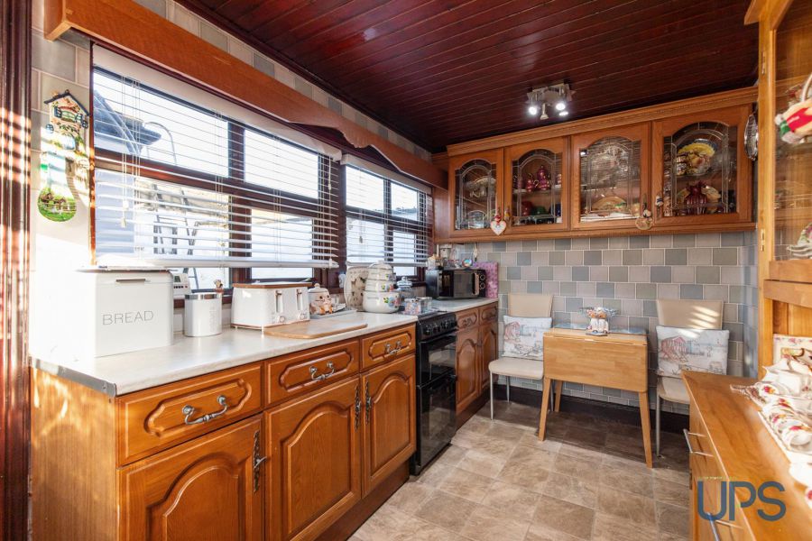 78 Andersonstown Park