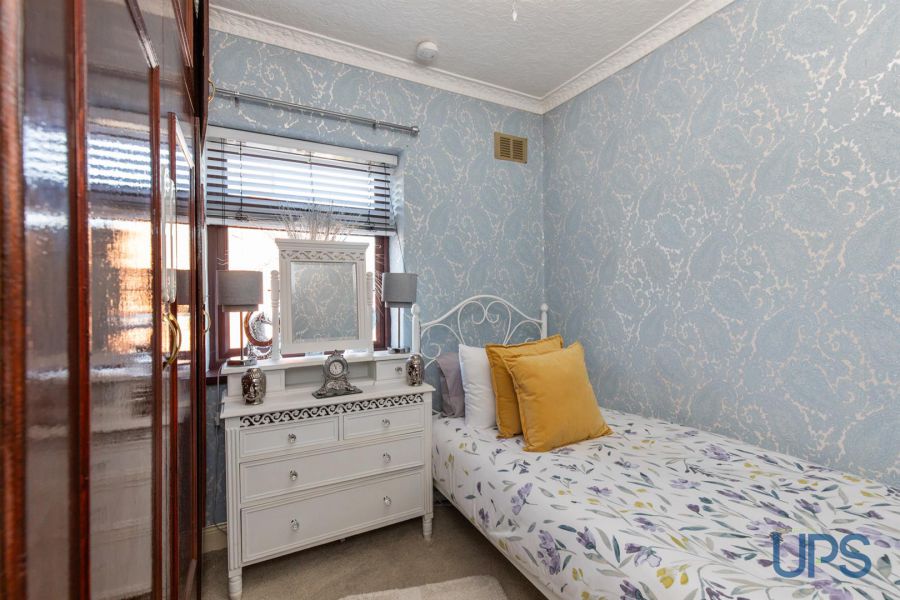 78 Andersonstown Park