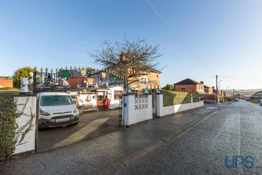 78 Andersonstown Park