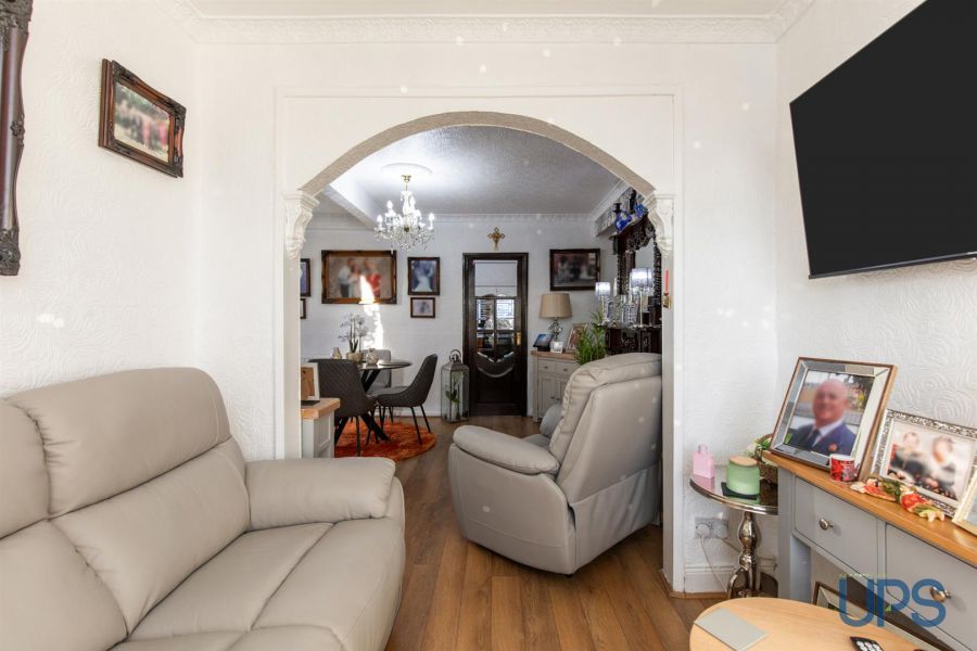 78 Andersonstown Park