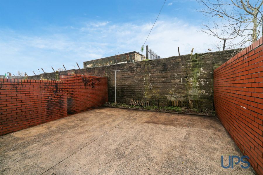 28 Whiterock Gardens