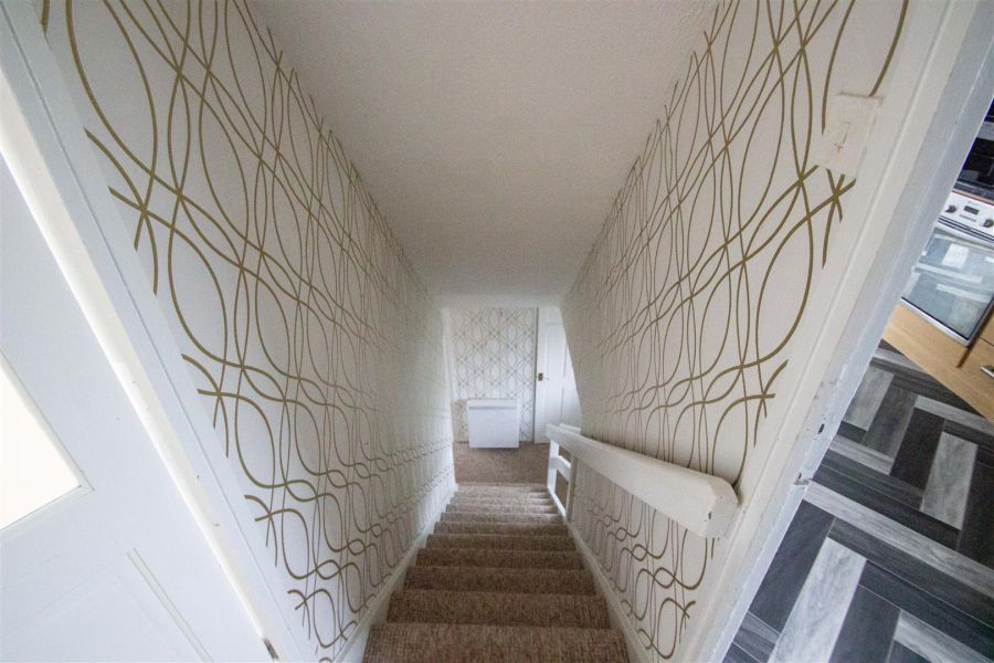 Apt, 8C Carrigart Avenue