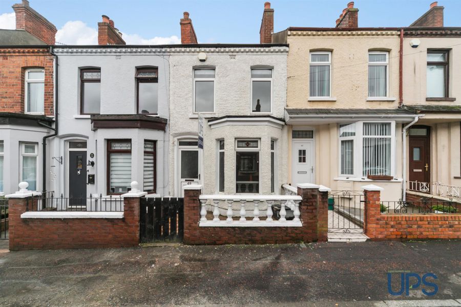 49 Fallswater Street