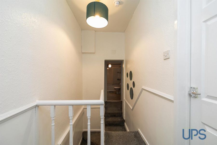 49 Fallswater Street