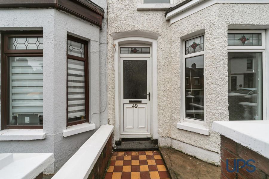 49 Fallswater Street