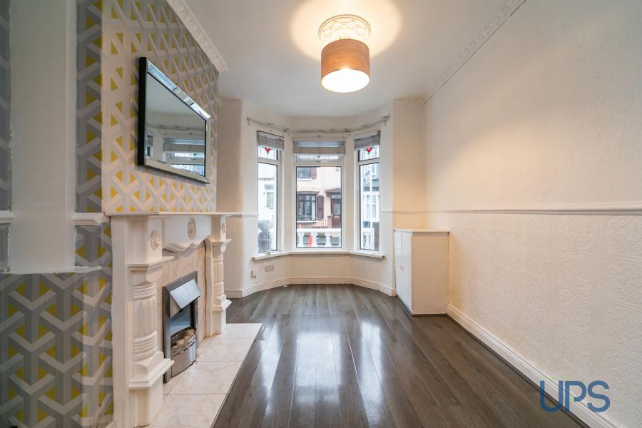 49 Fallswater Street