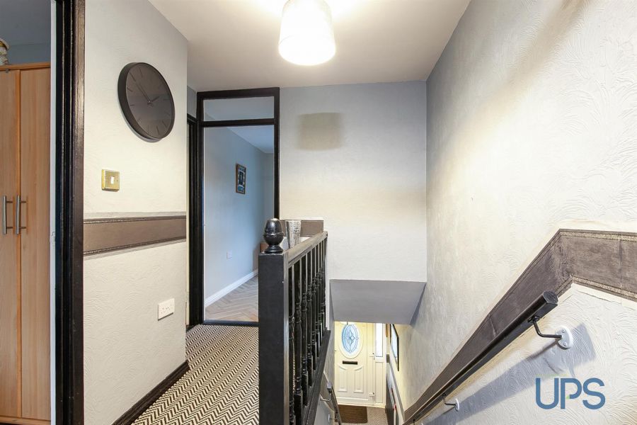 19 Kerrykeel Gardens