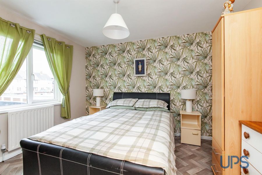 19 Kerrykeel Gardens