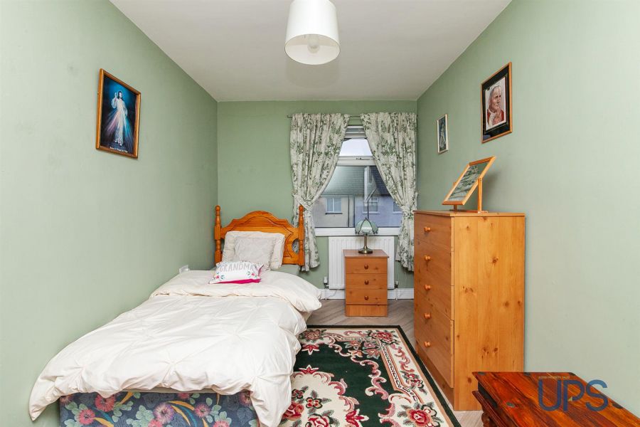 19 Kerrykeel Gardens