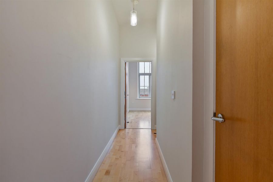 Apt 31 The Ross Building