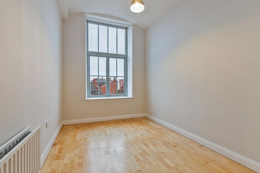 Apt 31 The Ross Building