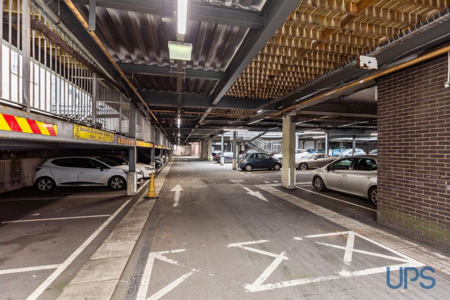 Apt 31 The Ross Building