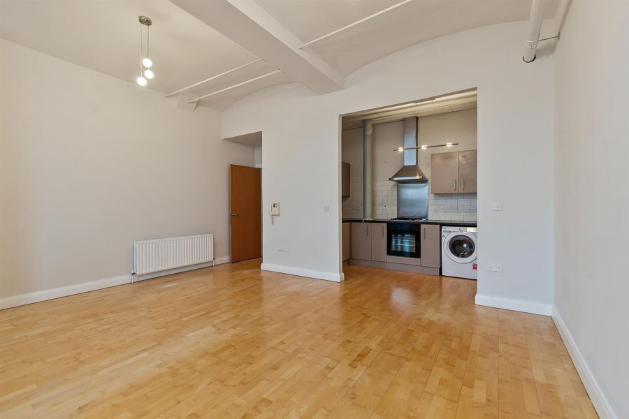 Apt 31 The Ross Building