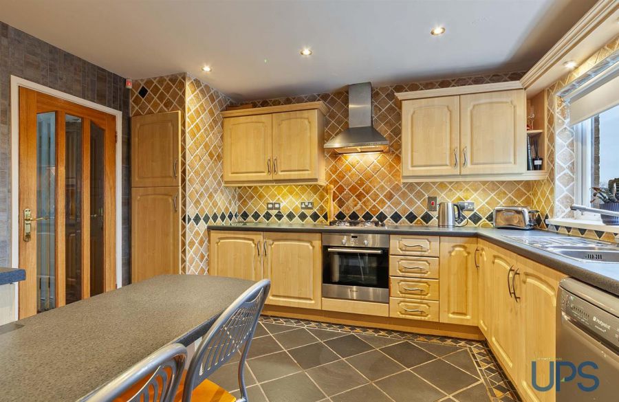 15 Glengoland Parade