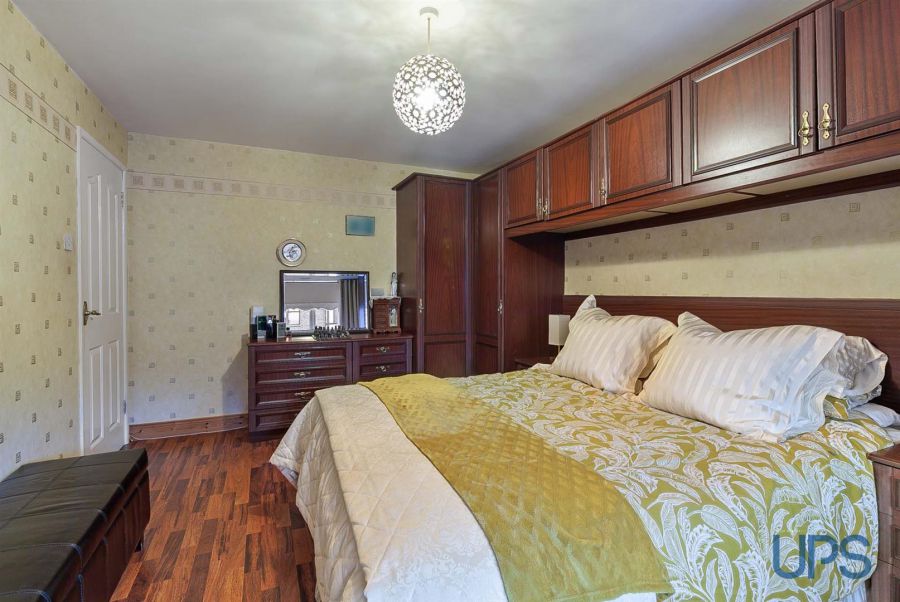 15 Glengoland Parade