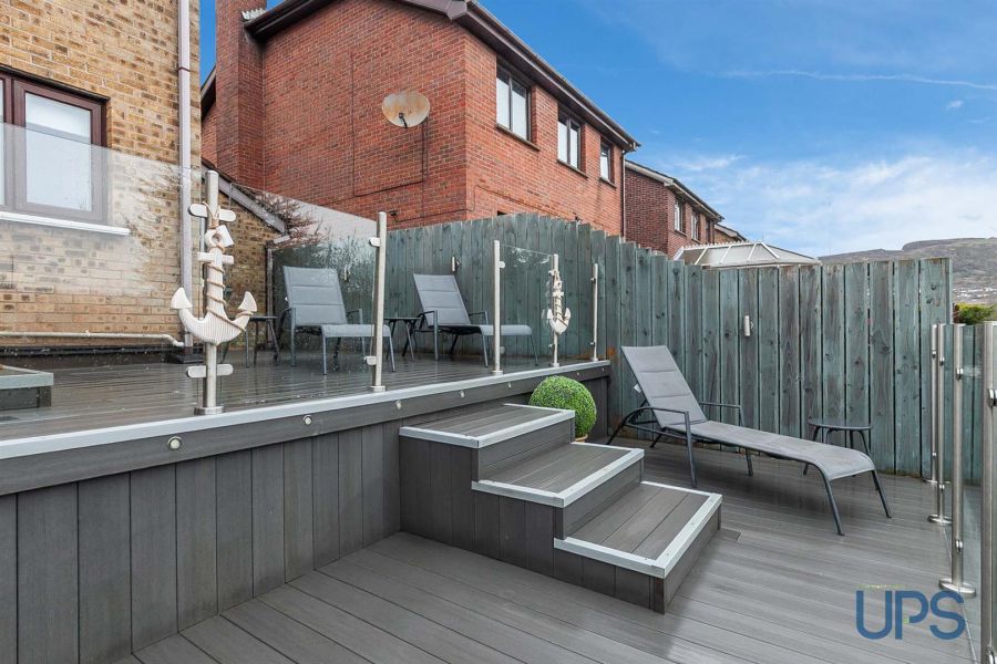 15 Glengoland Parade