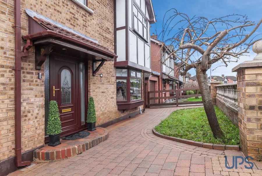 15 Glengoland Parade