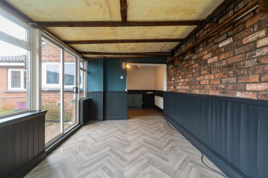 36 Riverdale Gardens