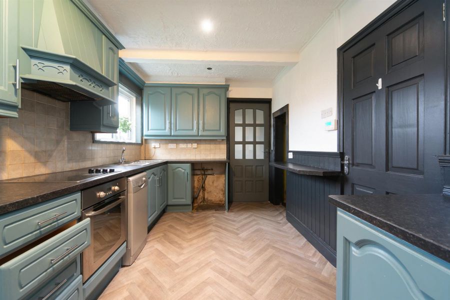 36 Riverdale Gardens