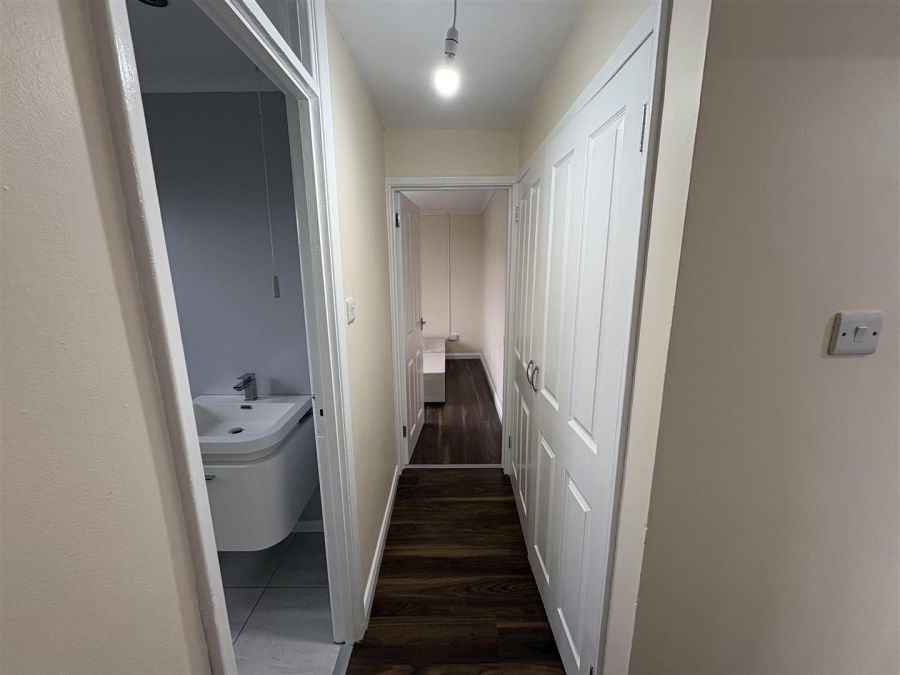 28B Rossnareen Avenue