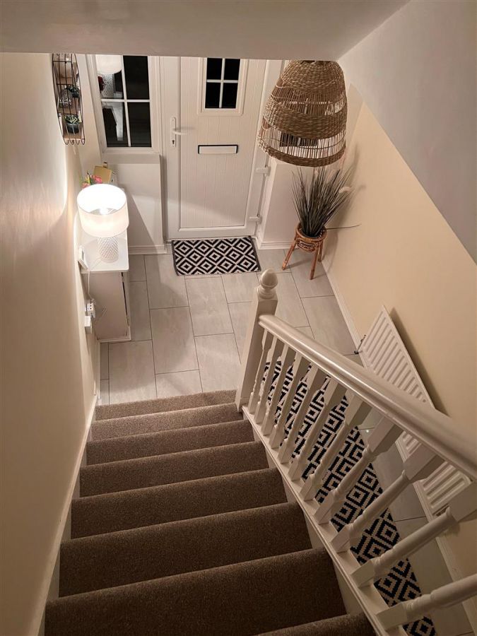 50 Mount Eagles Crescent