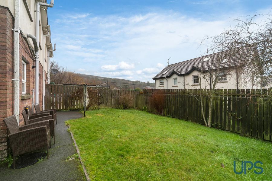 50 Mount Eagles Crescent