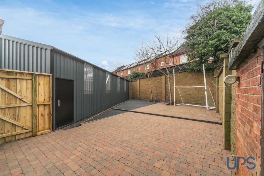 138 Stewartstown Park