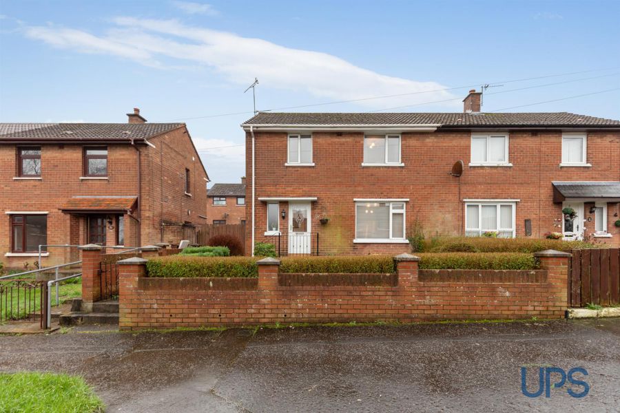 38 Andersonstown Park West