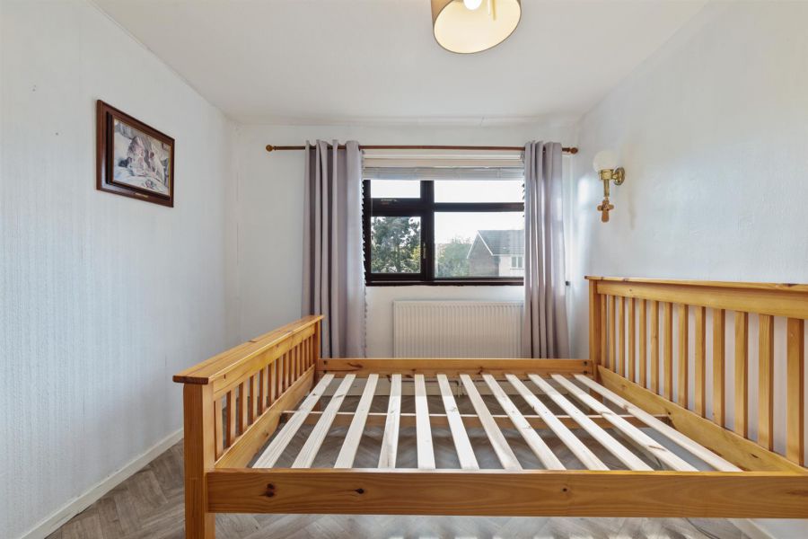 36 Broom Park