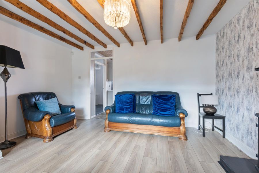 36 Broom Park