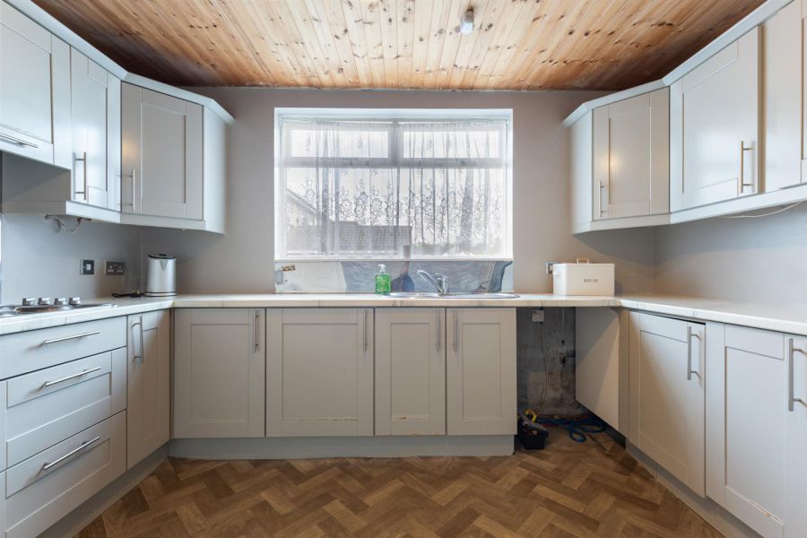 36 Broom Park