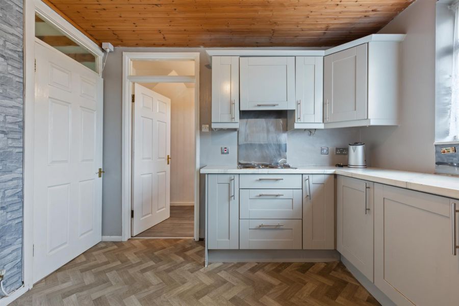 36 Broom Park