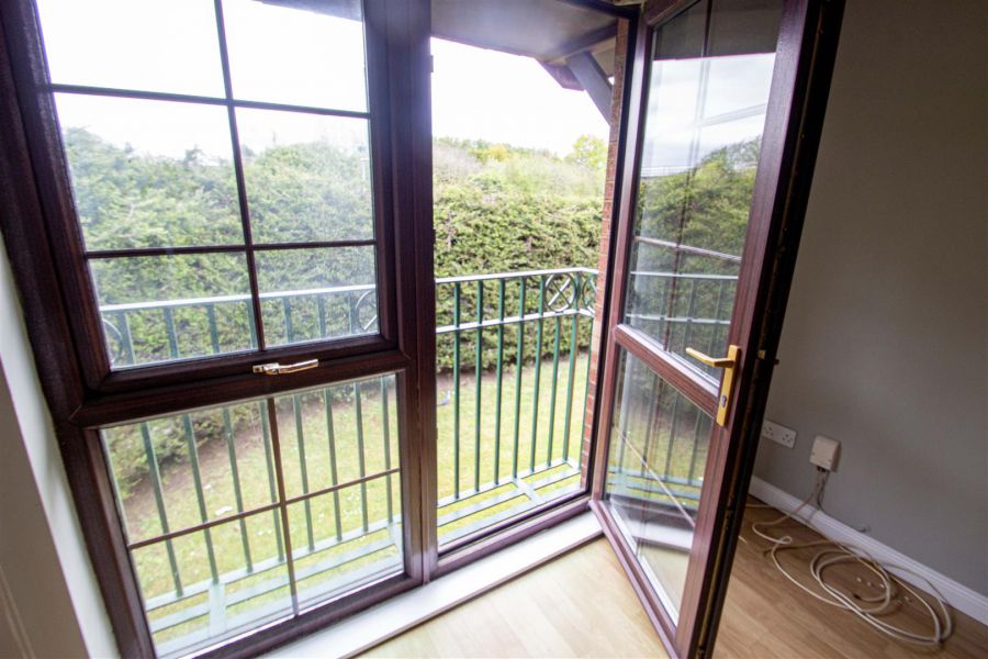 Apt 2 Castlewood Manor