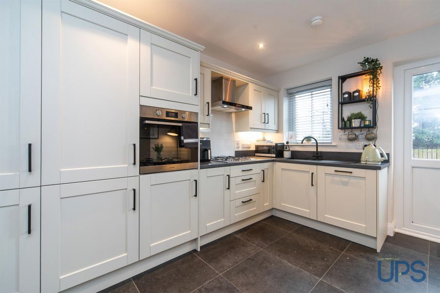 37 Sir Richard Wallace Gardens