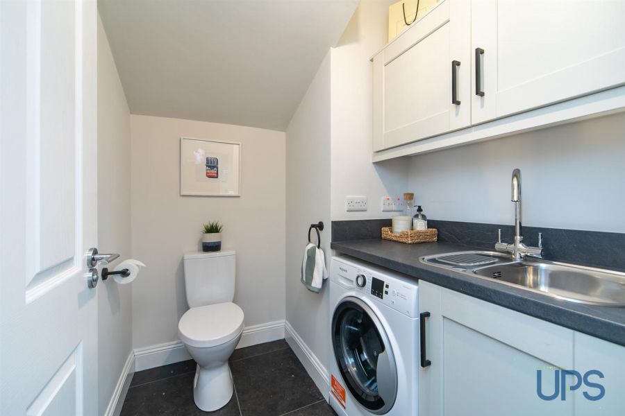 37 Sir Richard Wallace Gardens