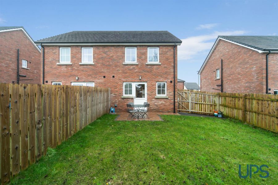 37 Sir Richard Wallace Gardens