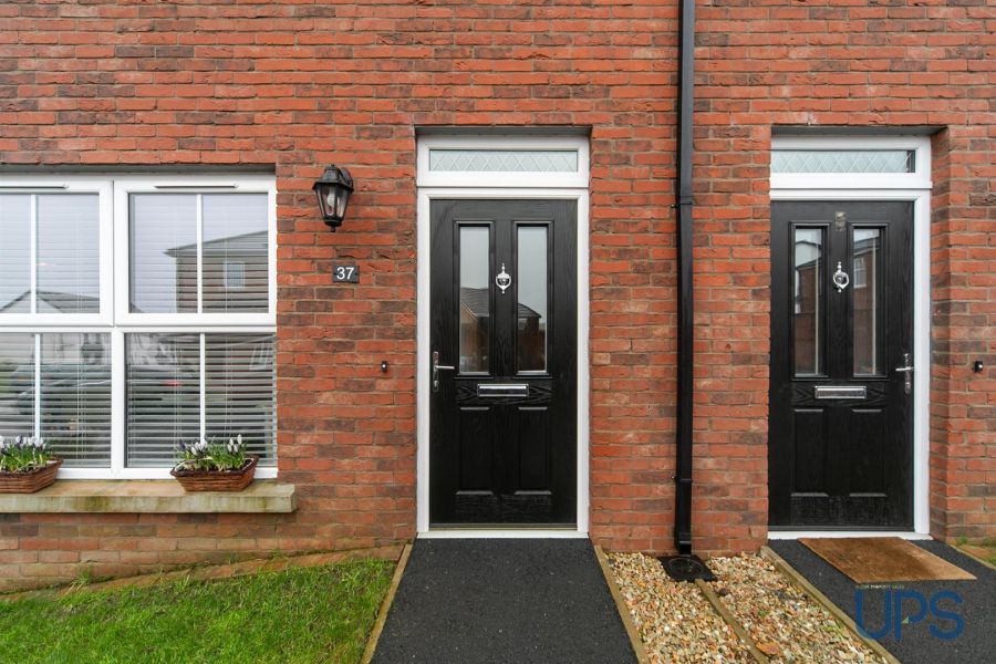 37 Sir Richard Wallace Gardens