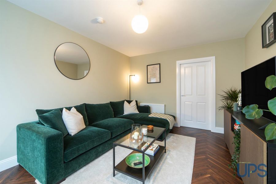 37 Sir Richard Wallace Gardens