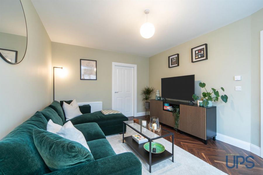 37 Sir Richard Wallace Gardens